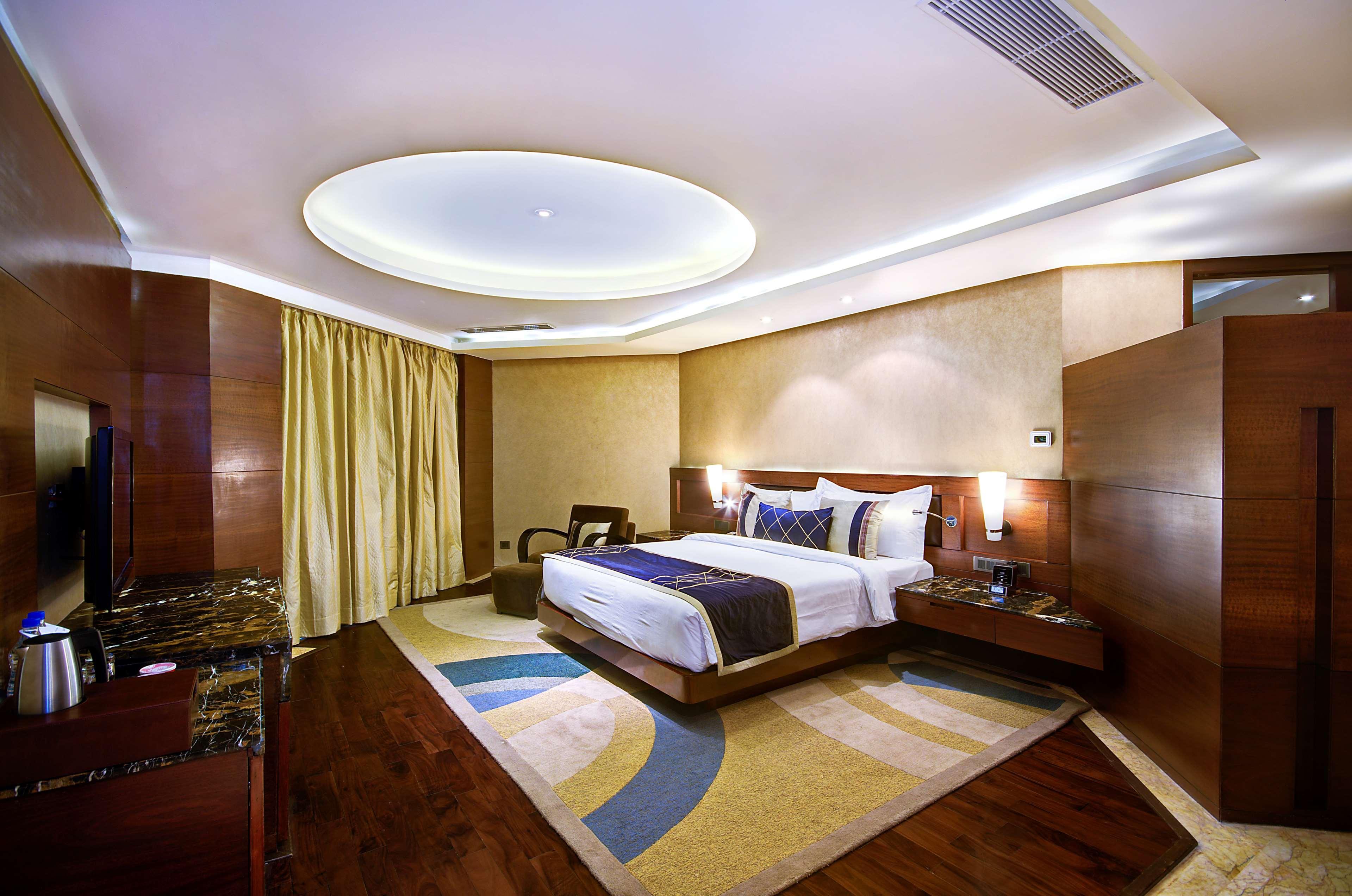 Hotel Radisson Blu Kaushambi Delhi Ncr Ghaziabad Esterno foto