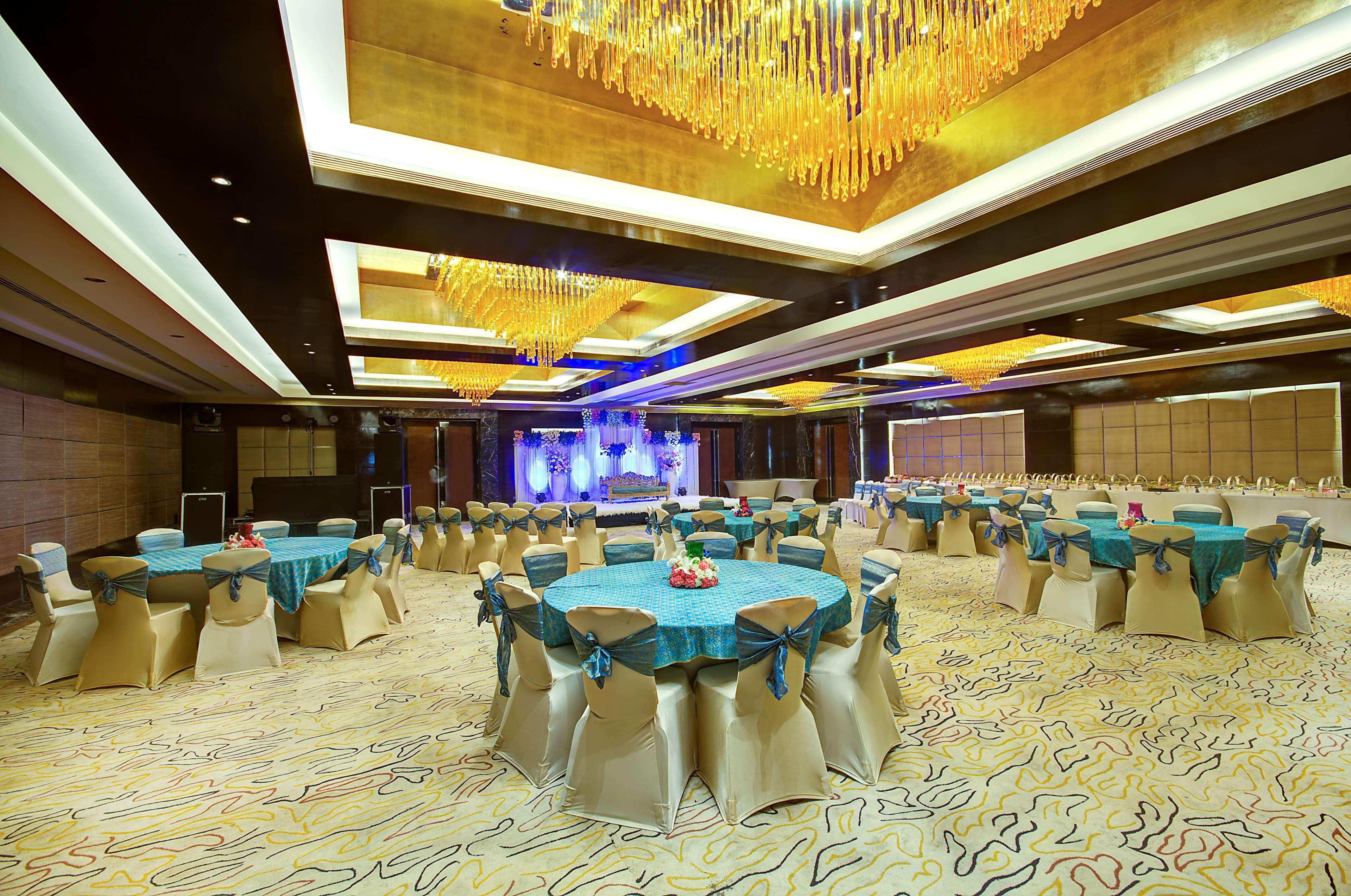 Hotel Radisson Blu Kaushambi Delhi Ncr Ghaziabad Esterno foto