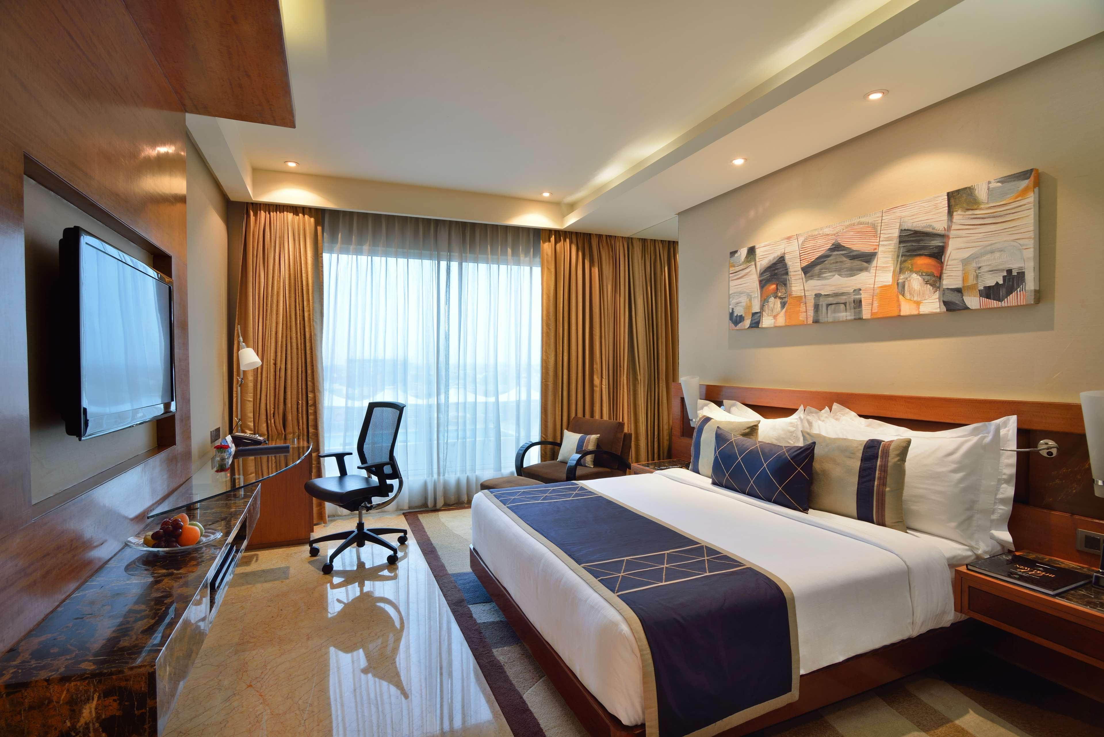 Hotel Radisson Blu Kaushambi Delhi Ncr Ghaziabad Esterno foto