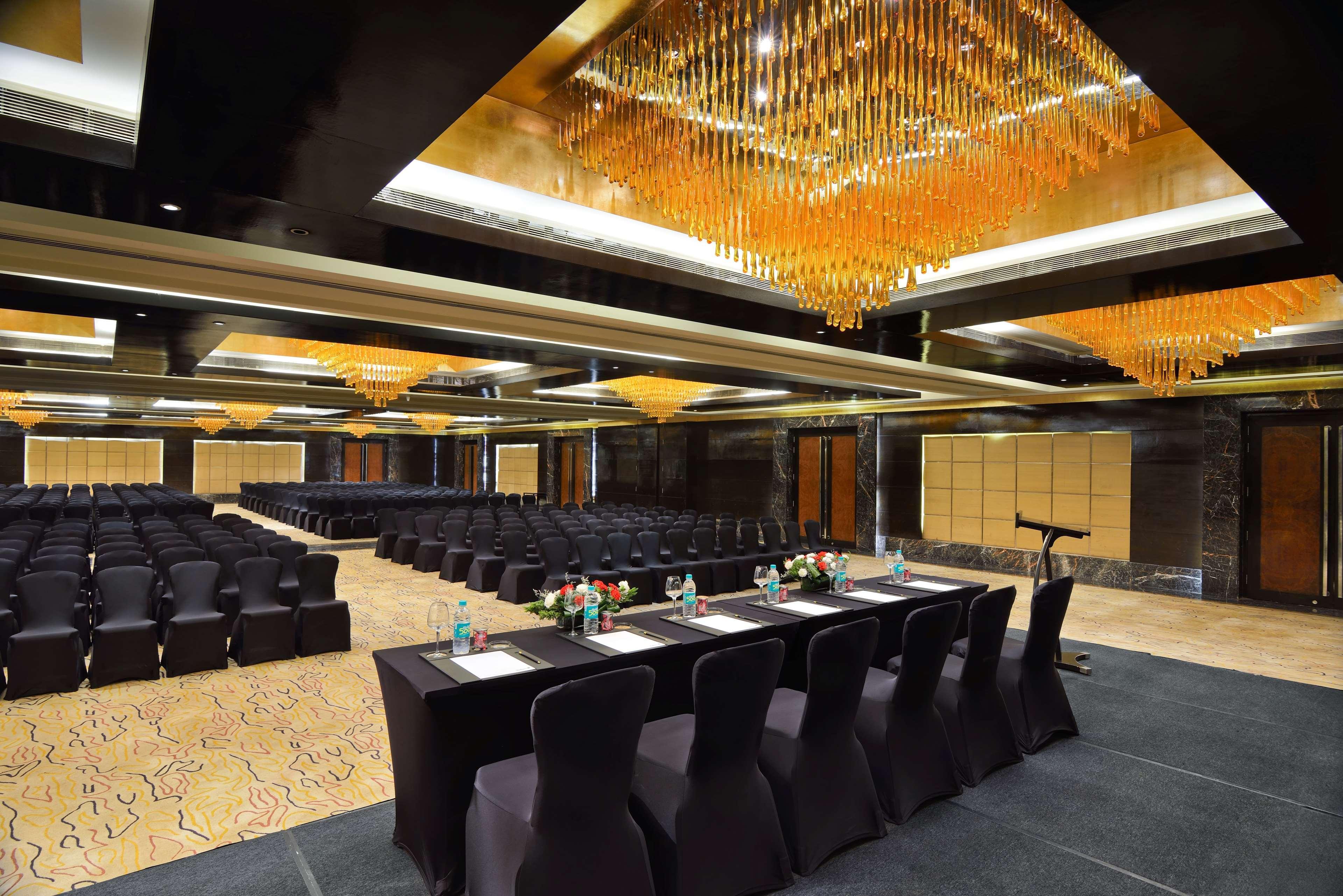 Hotel Radisson Blu Kaushambi Delhi Ncr Ghaziabad Esterno foto
