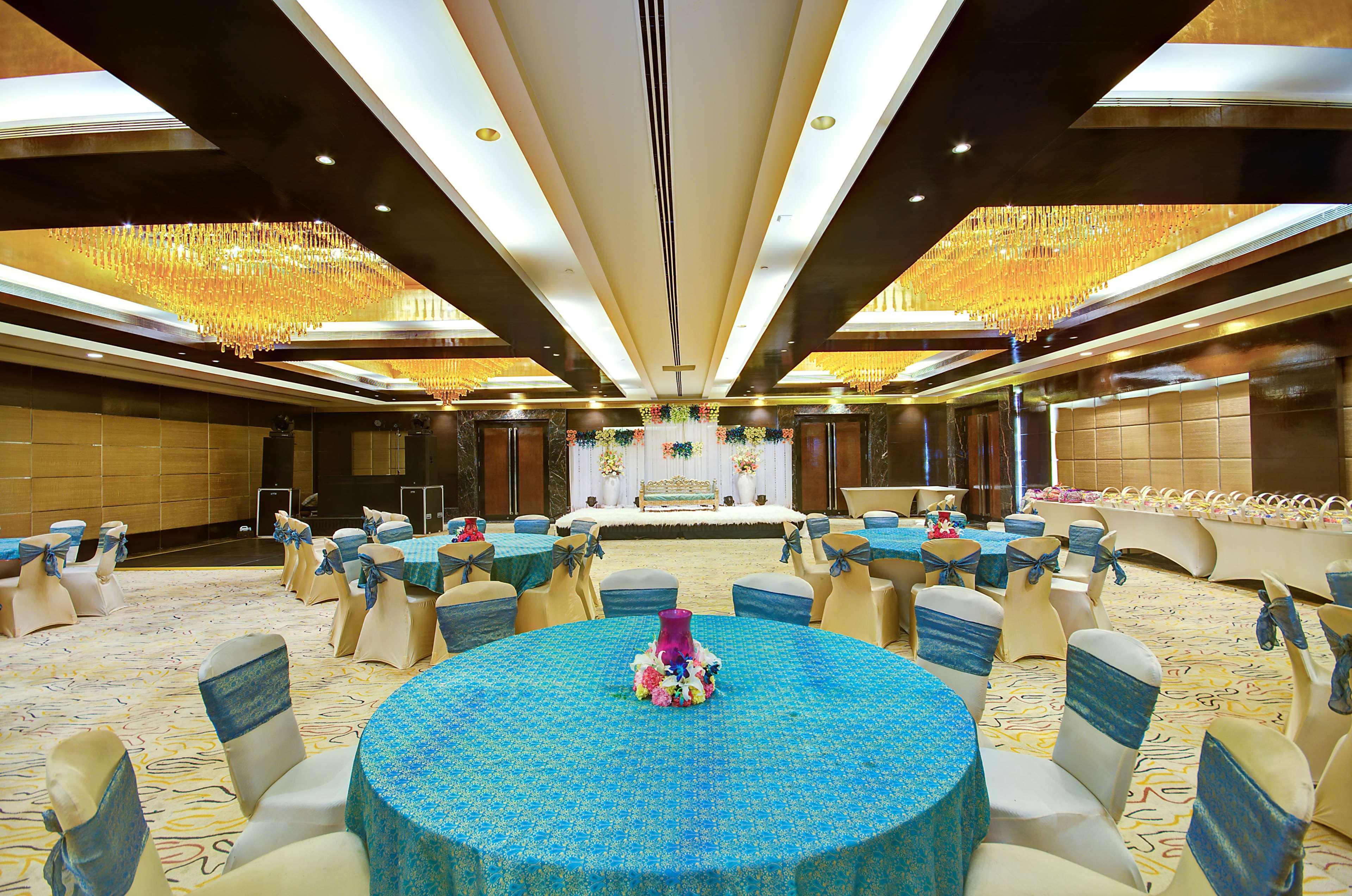 Hotel Radisson Blu Kaushambi Delhi Ncr Ghaziabad Esterno foto
