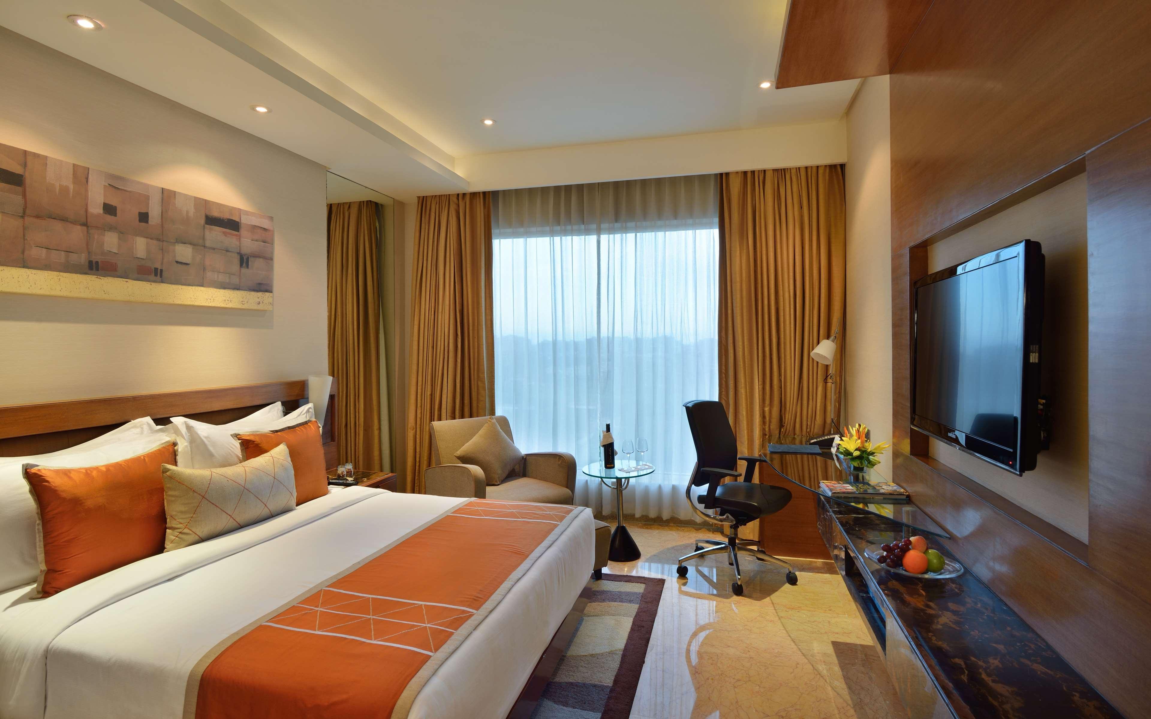 Hotel Radisson Blu Kaushambi Delhi Ncr Ghaziabad Esterno foto